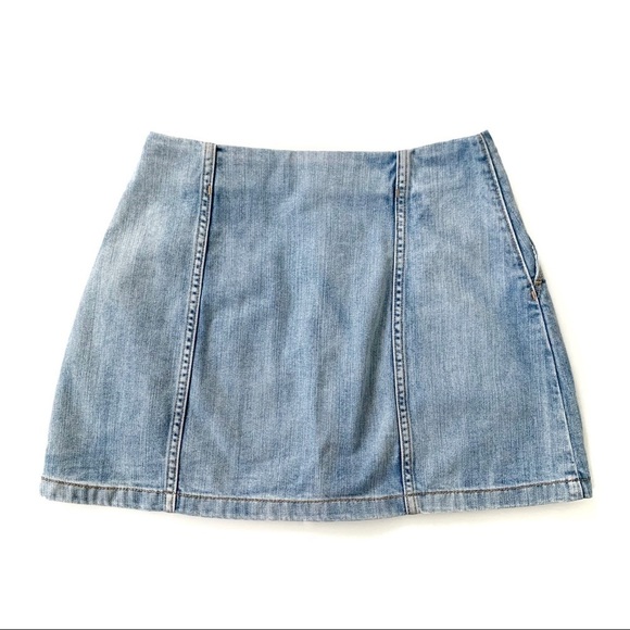 WILFRED Free | Ahrens Denim Button Down Mini Skirt - Picture 4 of 5